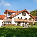Allpano Und Pensión