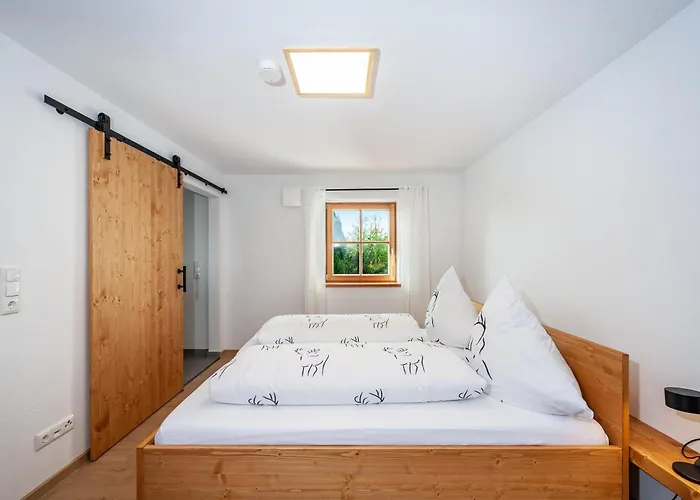 Allpano Und Guest house